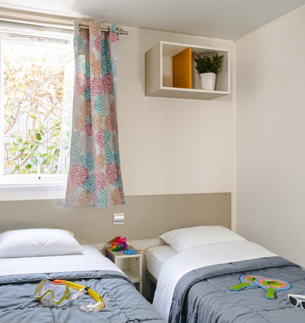 Chambre enfant du mobil-home Famille Eco sur l'Ile de Ré