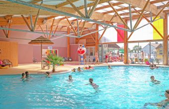 Piscine couverte camping Signol