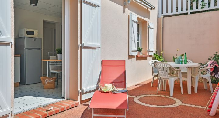 Terrasse appartement camping Le Petit Rocher en Vendée