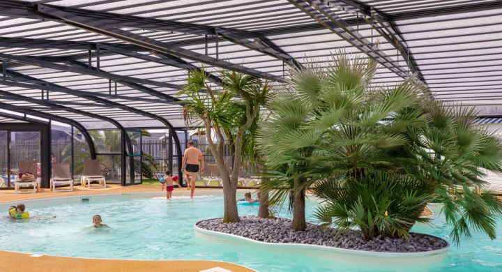 Piscine couverte chauffée Camping Park er Lann