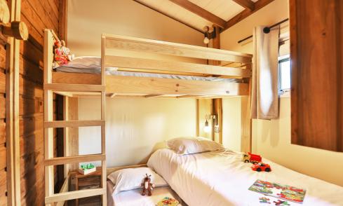 Cocoon Lodge 5 personnes camping Le Petit Rocher