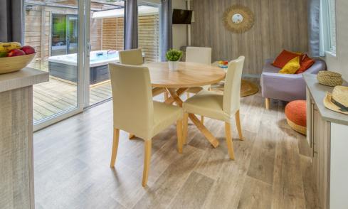 Cottage Prestige avec jacuzzi privatif camping Signol